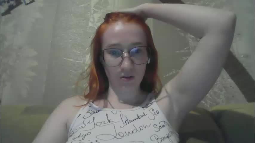 eveliina_shy
