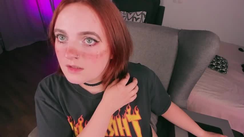 juliet_schoolgirl