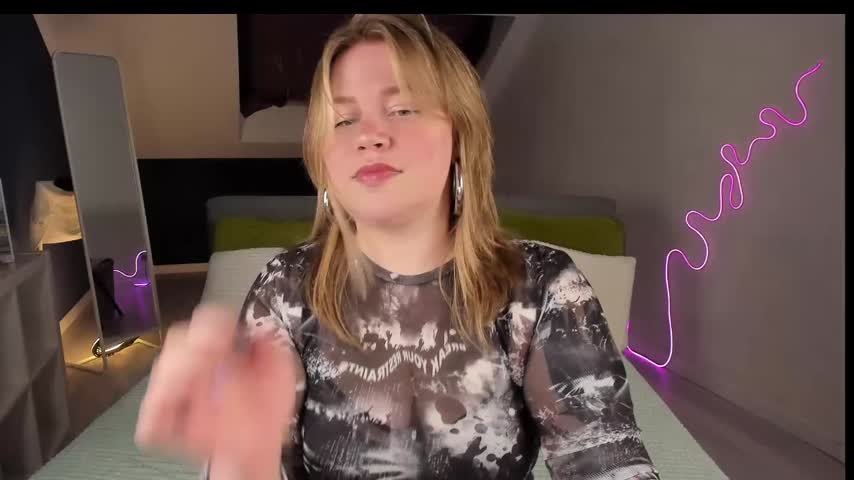 kira_citro